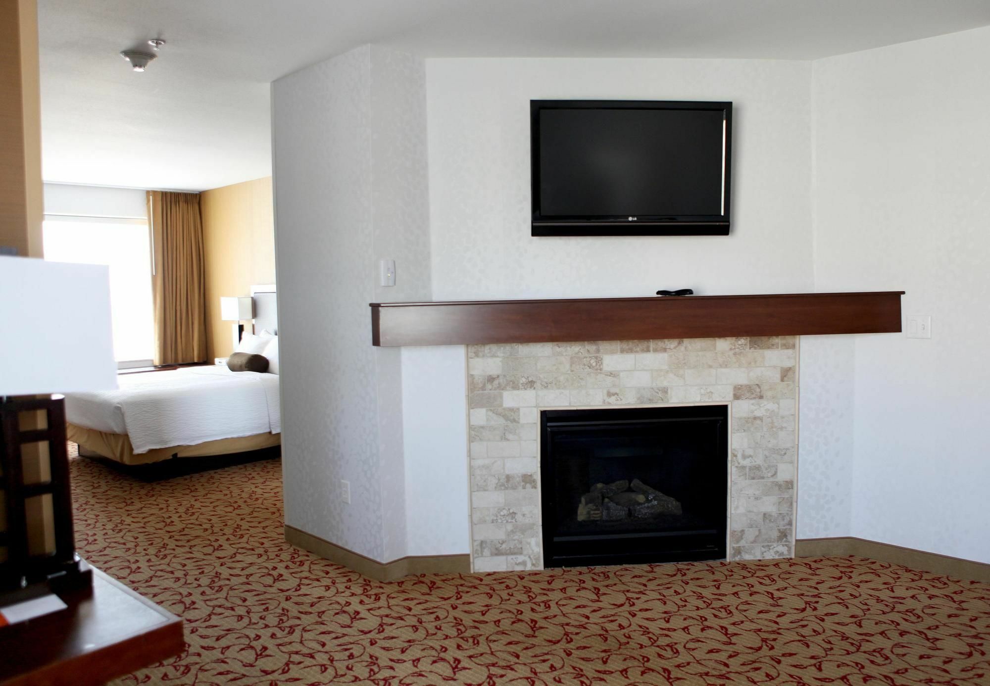 Springhill Suites By Marriott Лоуган Екстериор снимка